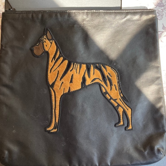 DImepiece LA - Pouch with Dog - Picture 1 of 2